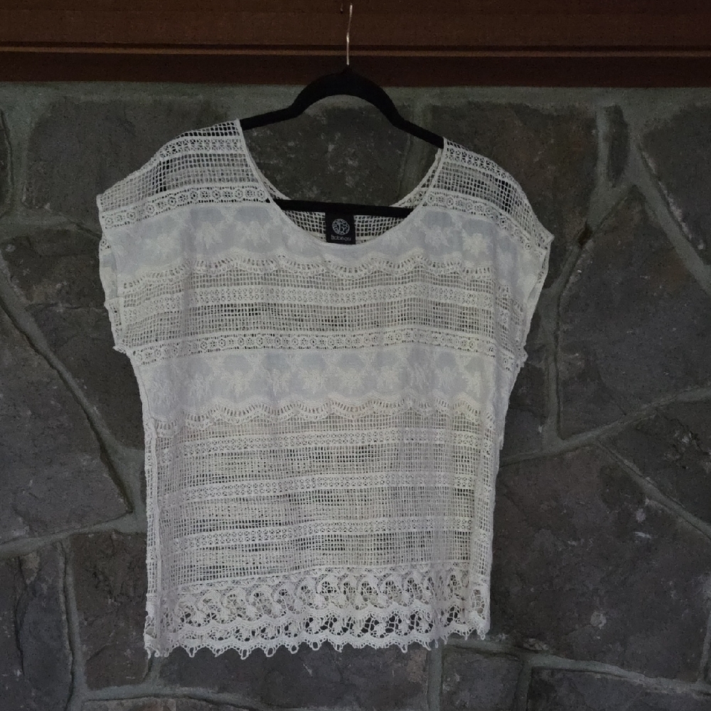 Bobeau Cream Lace Blouse